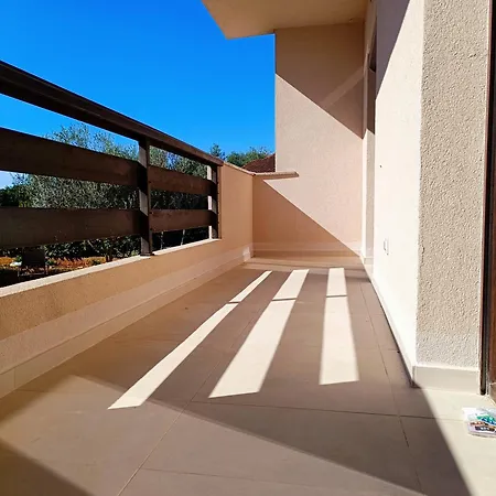 Lush Terrace Apartment Pula